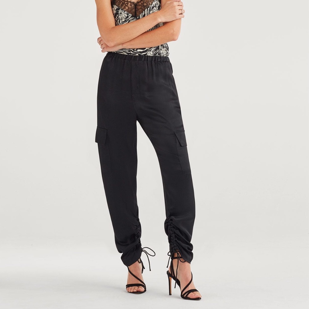 7 ForAll Mankind Black Satin Relaxed Cargo Pant XL - Picture 1 of 6